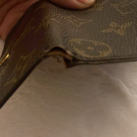 LOUIS VUITTON Monogram Vintage Multicles 4 Ring Key Holder - Picture 8 of 11